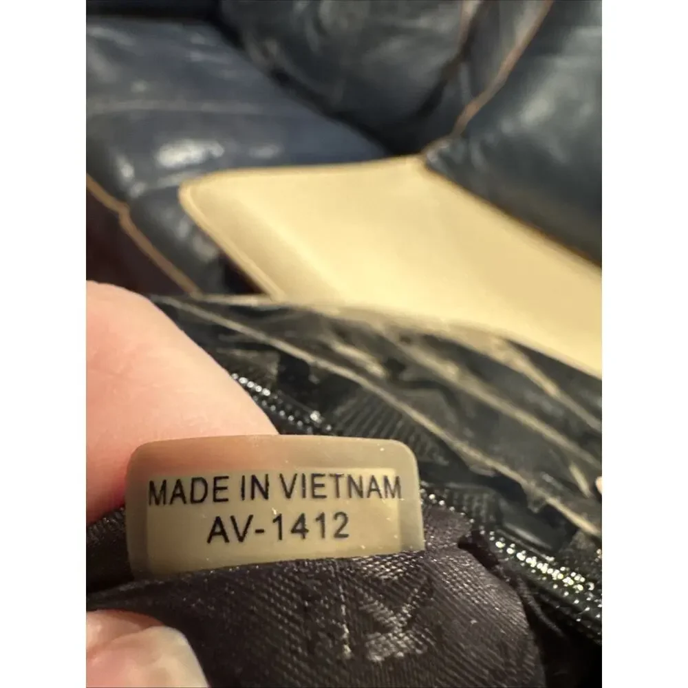 Michael Kors Large Black Tote Bag - Picture 5 of 14